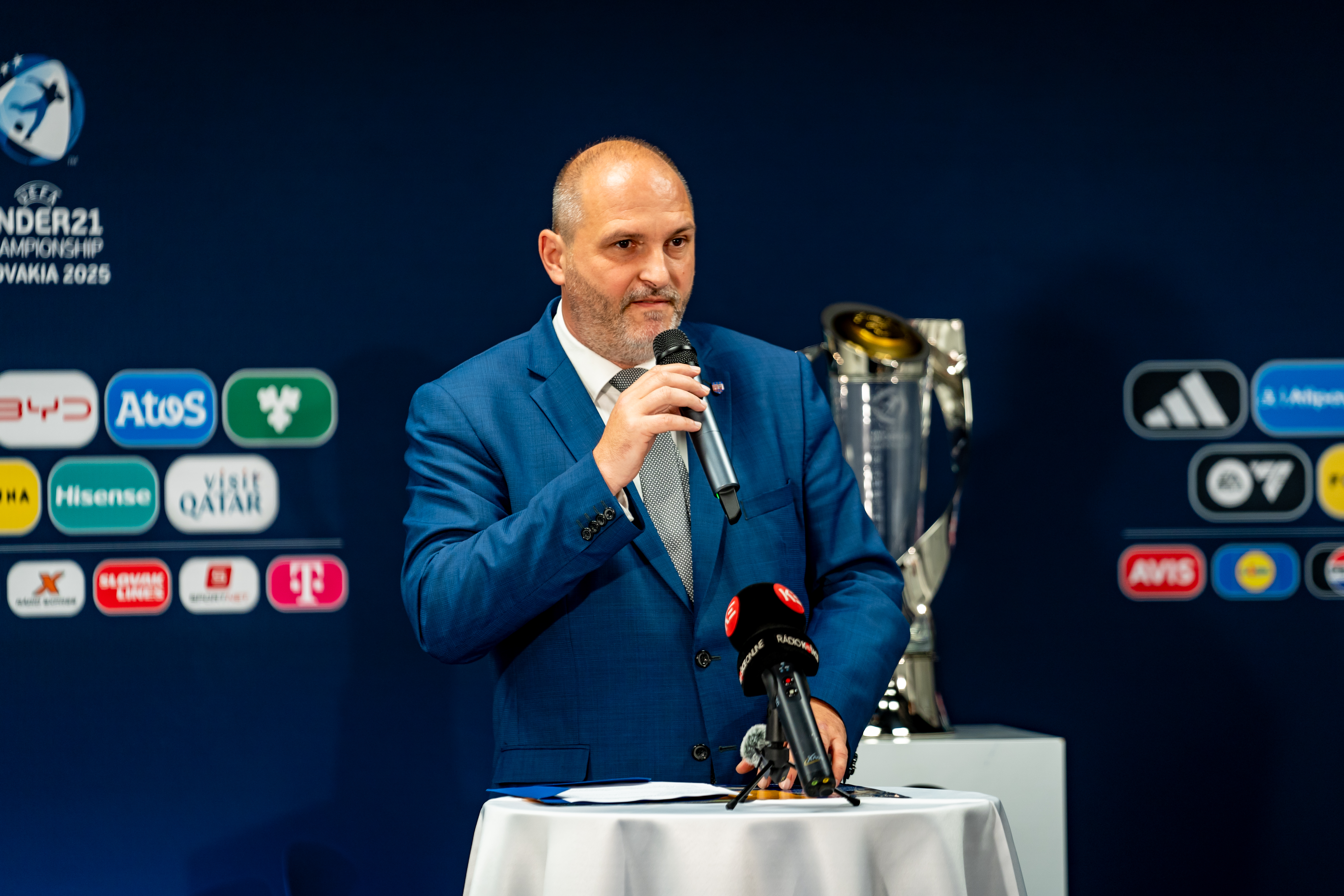 Tlacovy brifing - o pripravach sampionatu UEFA-7